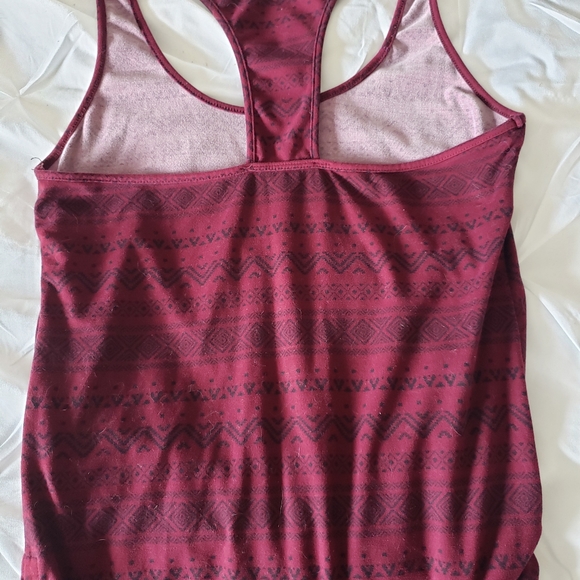 3/25$ Red tank top - Picture 3 of 3